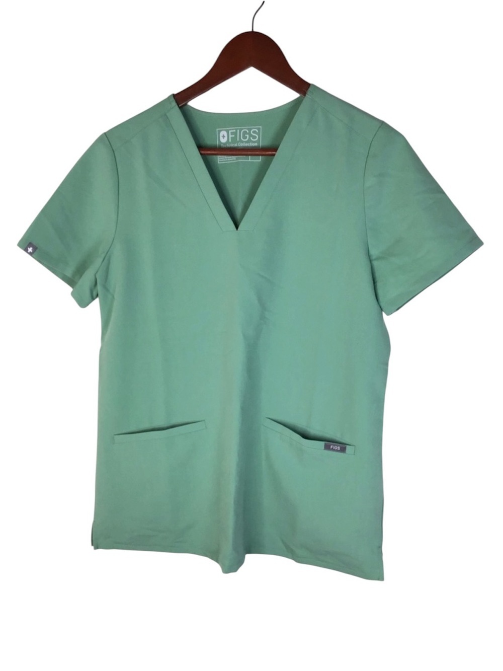 Figs Casma Scrub Top in Jade Size Small.